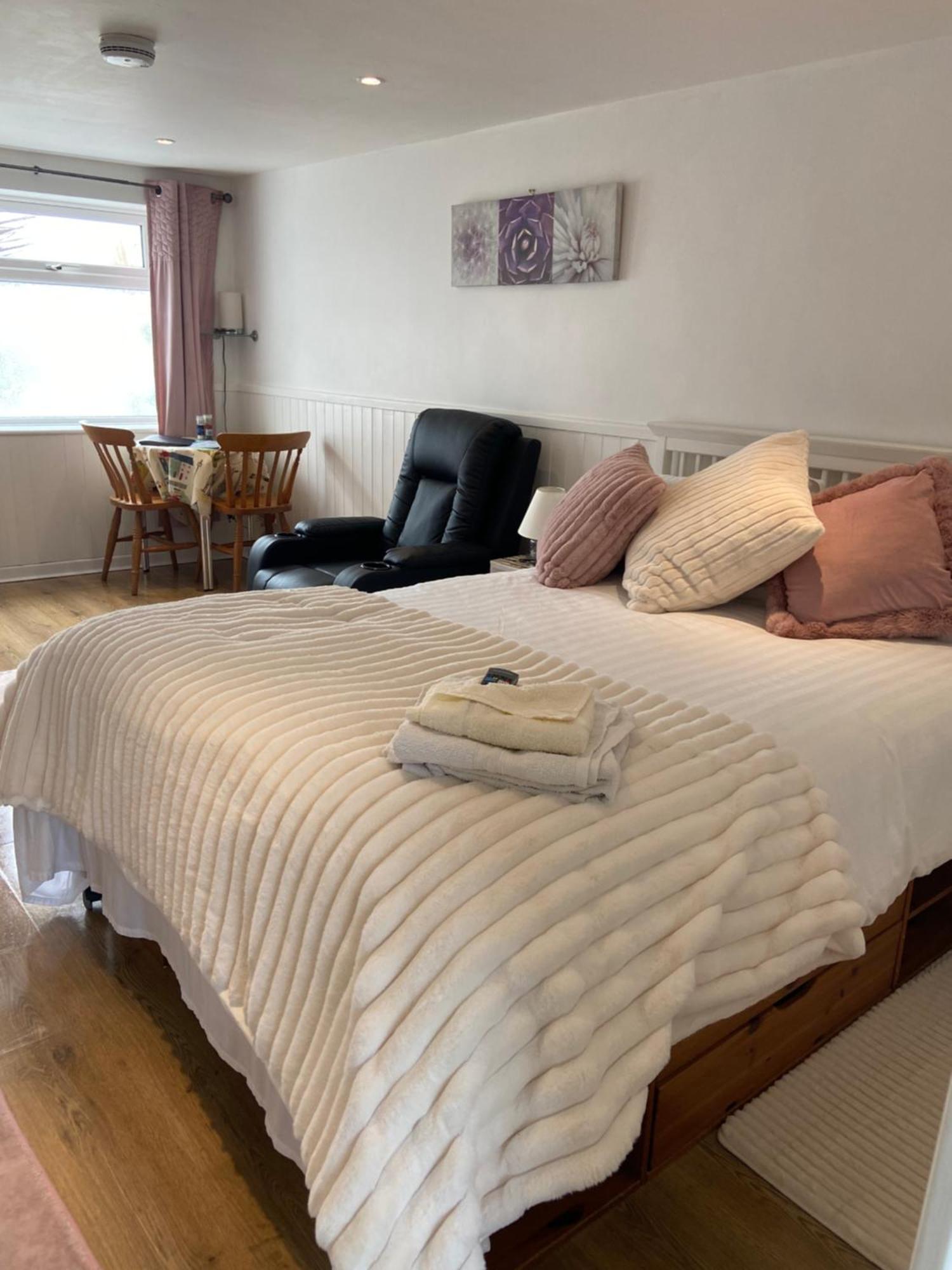 Aquarius B&B Newquay  Ngoại thất bức ảnh